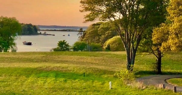 Martha's Vineyard Island Tour & Menemsha Feast