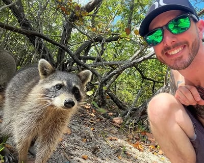 Cruise Biscayne Bay to Raccoon Island
