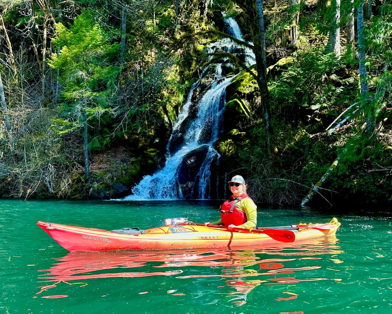 Lower Lake Cushman Waterfall Kayak Tour in Hoodsport