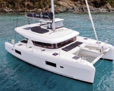 Full-Day Sailing & Snorkeling Charter to The Indians
