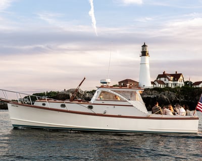 Private Motoryacht Cruise in Portland