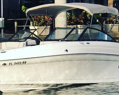 23' Boat Rental in Fort Lauderdale