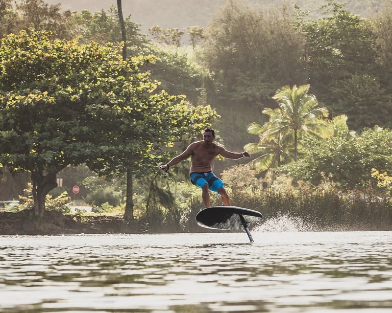 eFoil Lesson on a Fliteboard in Hanalei, Kauai