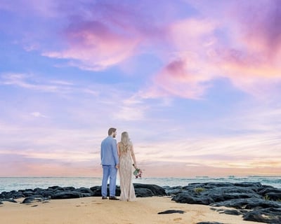 Oahu Professional Photographer for Couples and Families