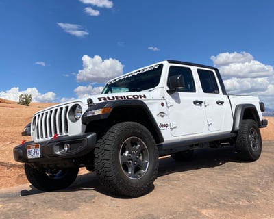 Jeep Gladiator Rental in Moab