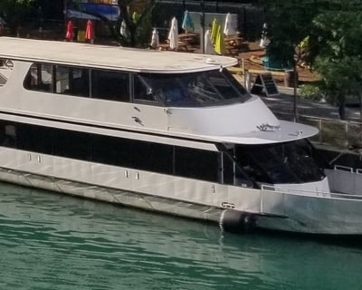 Tiki-Chic Yacht Charter From Chicago Riverwalk