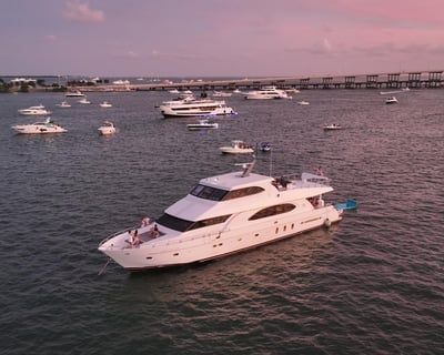 100-Foot Yacht Charter in Miami Beach