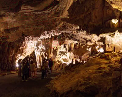 Grand Caverns Walking Tour
