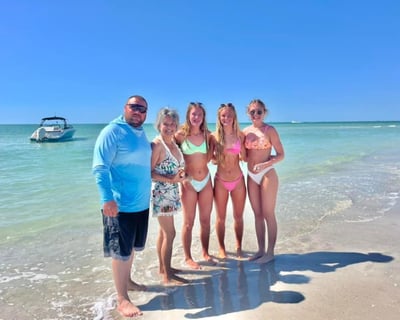 Cruise Shell Key & Barrier Islands Dolphin Tour