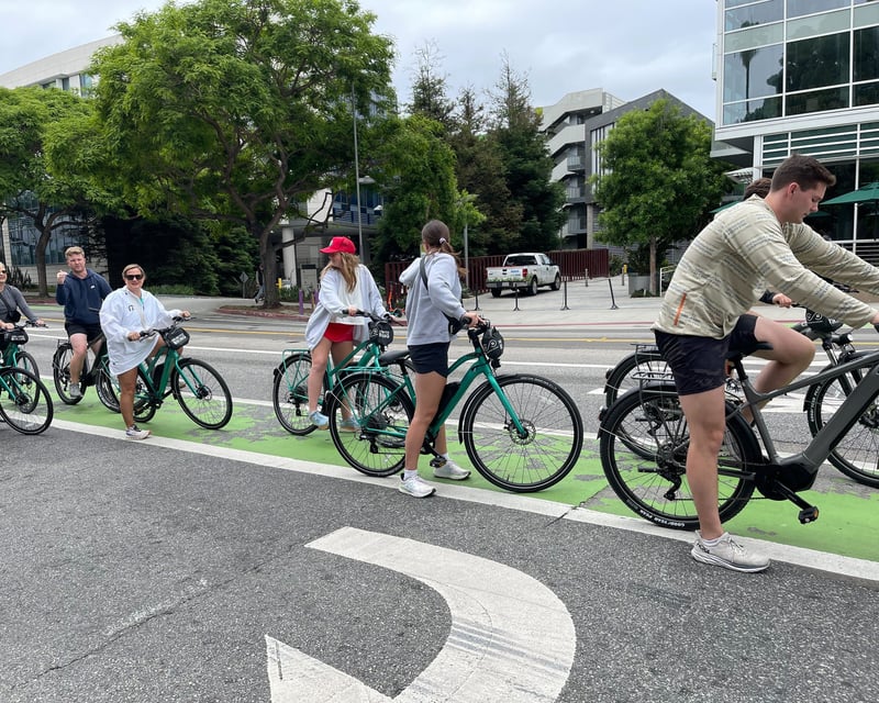 Explore Santa Monica & Venice Beach by E-Bike Rental