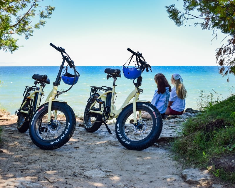 E-Bike Rental in Milwaukee for Self-Guided City Rides