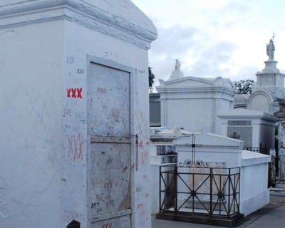 New Orleans Voodoo Museum and Walking Tour