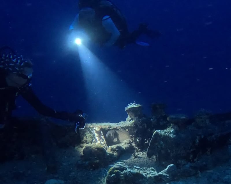 Sea Tiger Wreck Twilight & Night Dive in Honolulu