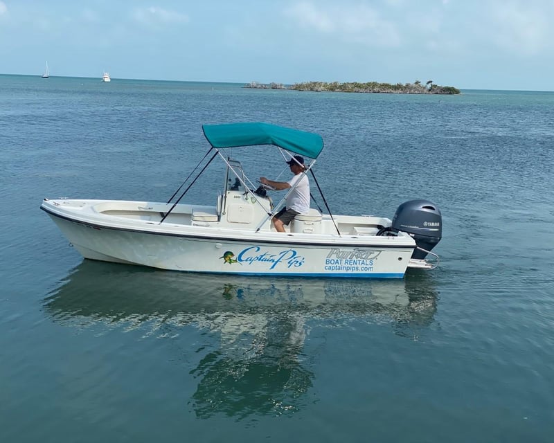 19' Parker Boat Rental in Marathon
