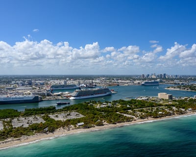 Fly a 20-Minute Helicopter Tour Over Fort Lauderdale