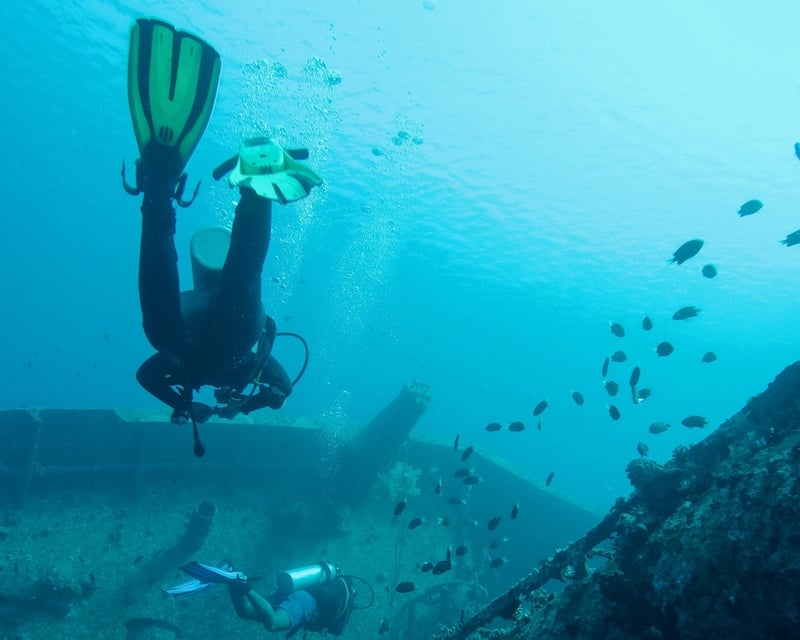Midshore 2-Dive Wreck Diving Charter in Pensacola