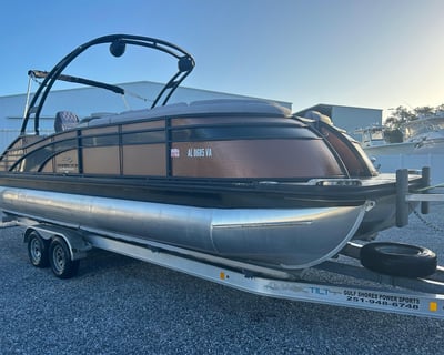 Traverse City 350 HP Pontoon Boat Rental