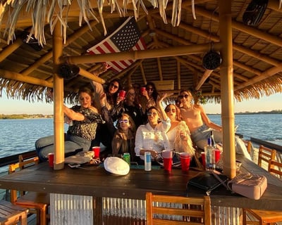 2-Hour Private Cruise in Siesta Key
