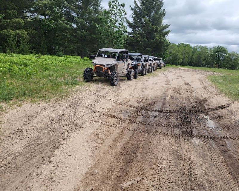 1-Hour Guided UTV & ATV Off-Road Tour in Traverse City