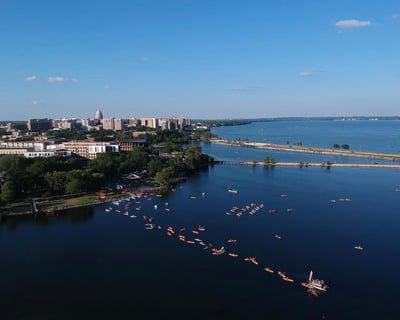3-Hour Monona Bay Burger Barge Paddle Rental