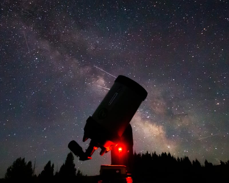 Guided Stargazing Tour in Bozeman with Astronomer