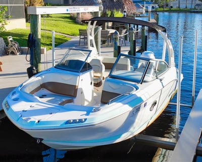 Explore Cape Coral on a 23' Boat Rental
