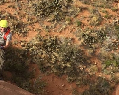 Funnel Arch Rappelling Tour in Moab
