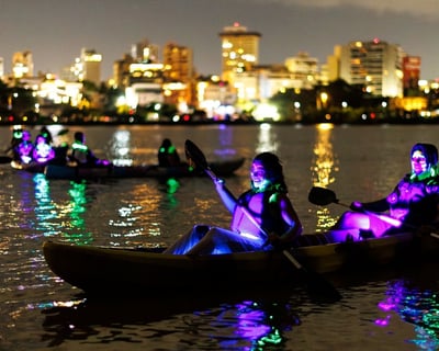 Sunset Kayak & Salsa Tour in San Juan