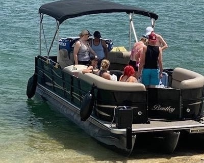 Lake Austin 25' Tritoon Boat Rental
