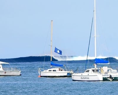 Morning Snorkeling Sail in Rincon