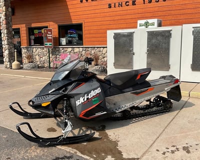 Snowmobile Rental in Webb Lake