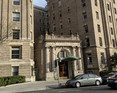 Presidential Residences Walking Tour in Washington