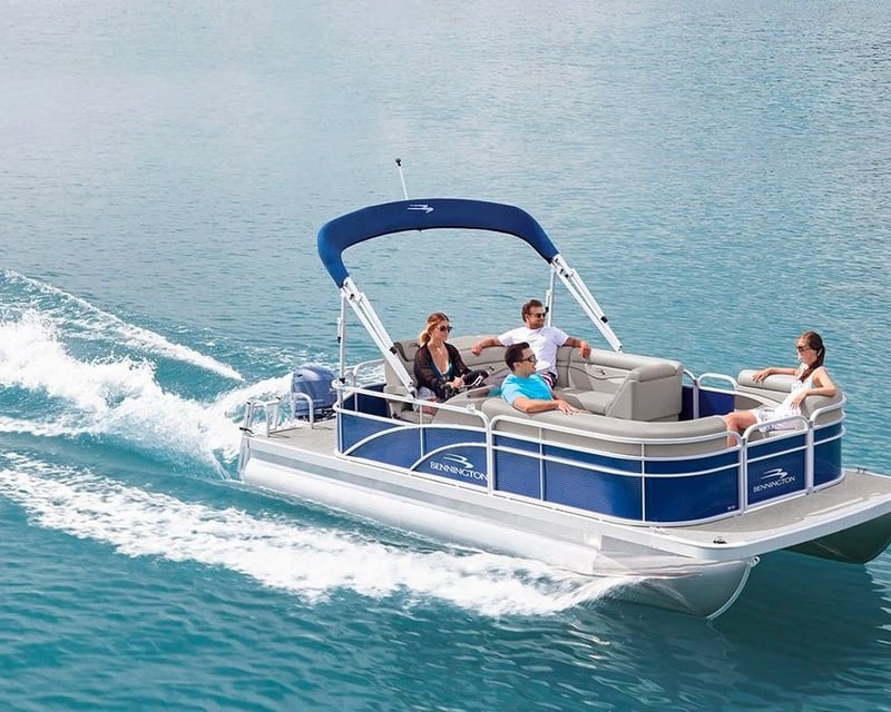 21' Pontoon Boat Rental in Florence, WI