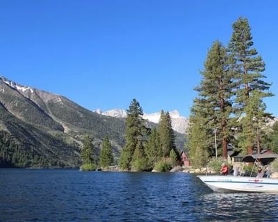 6-Hour Boat Rental in Bridgeport