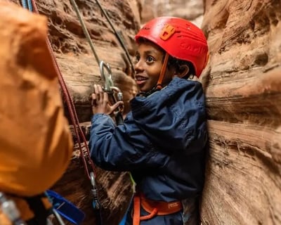 Half-Day Family Slot Canyon Tour in Virgin