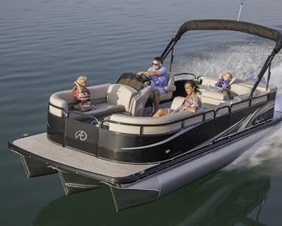24' Tritoon Boat Rental for 12 in Navarre FL