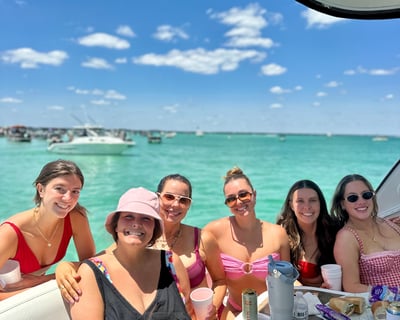 Cruise Destin on a 6-Hour Private Yacht Charter