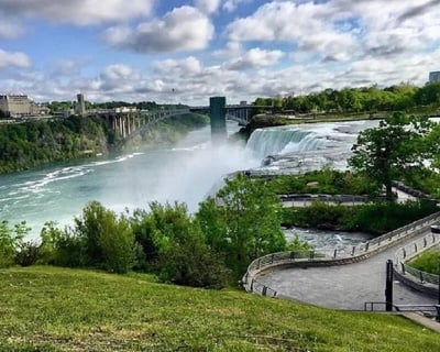 Niagara Falls Daredevil History Guided Walking Tour