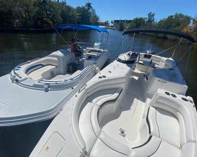 Fort Lauderdale Deck Boat Rental