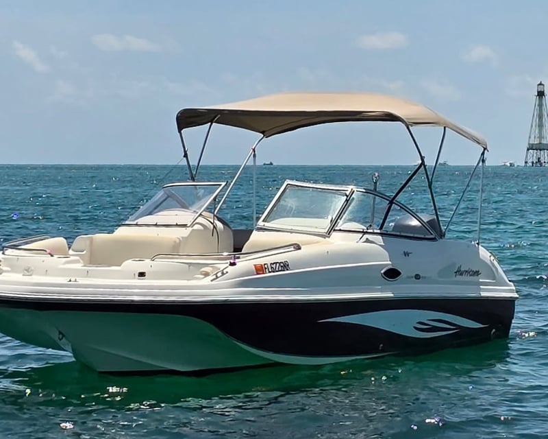 21' Sundeck Boat Rental in Marathon, FL