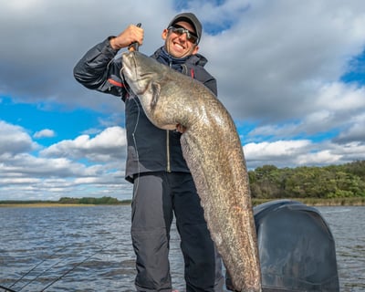 4-Hour Catfish Fishing Charter in Middle Tennessee