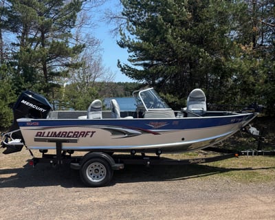 115 HP Fishing Boat Rental in Minocqua