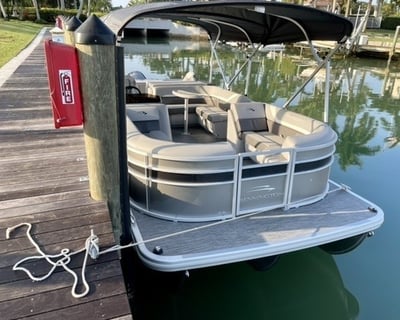 2-Hour Private Cruise in Naples