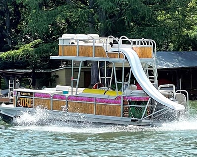 Tiki Pontoon Charter on Lake Travis With Captain