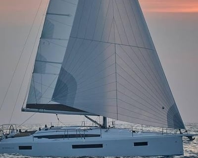 San Diego 3-Hour Sailboat Charter