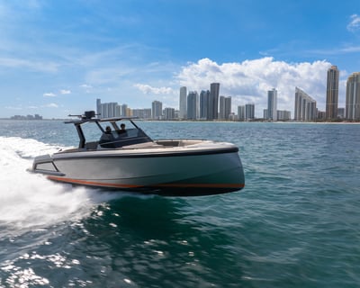 Yacht Charter on Sarasota Bay