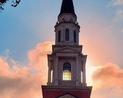 Saints & Secrets Walking Tour in Galveston
