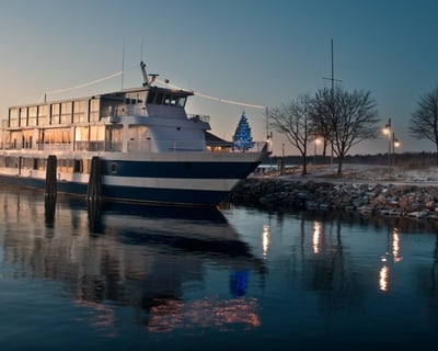 Burlington Harvest Moon Dinner Cruise