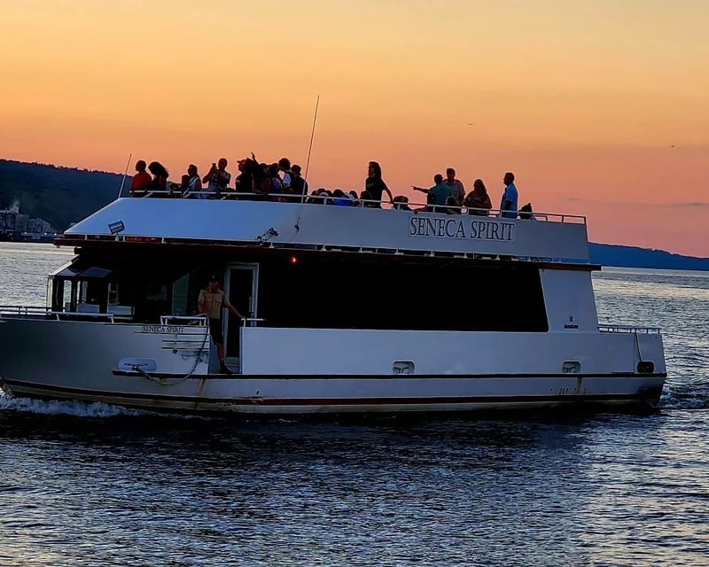Narrated Seneca Lake Sunset Cruise from Watkins Glen