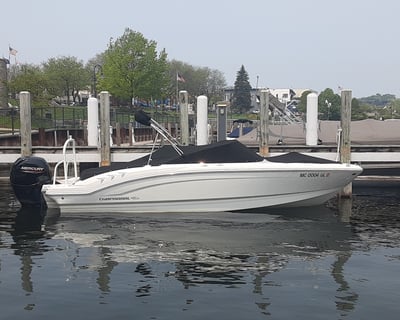 21-Foot Chaparral Bowrider Rental